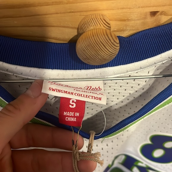 Brand new Steve Smith Atlanta Hawks jersey - Picture 3 of 4